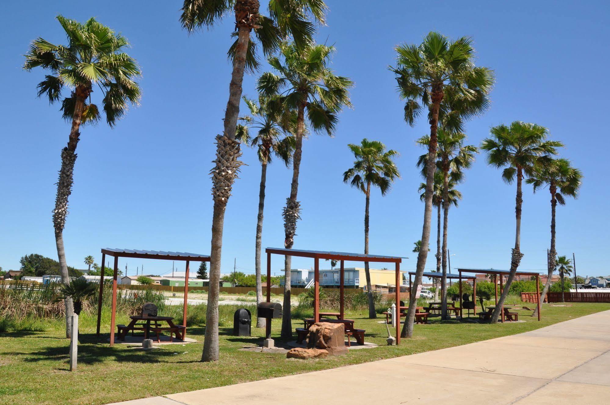Plantation Suites And Conference Center Port Aransas Buitenkant foto